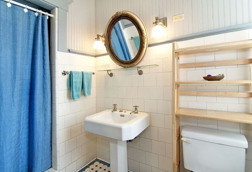 Номер Стандарт, Manoa Valley Inn
