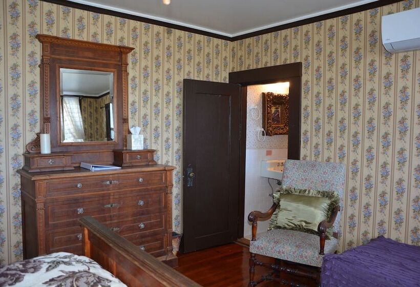 Номер Стандарт, Manoa Valley Inn