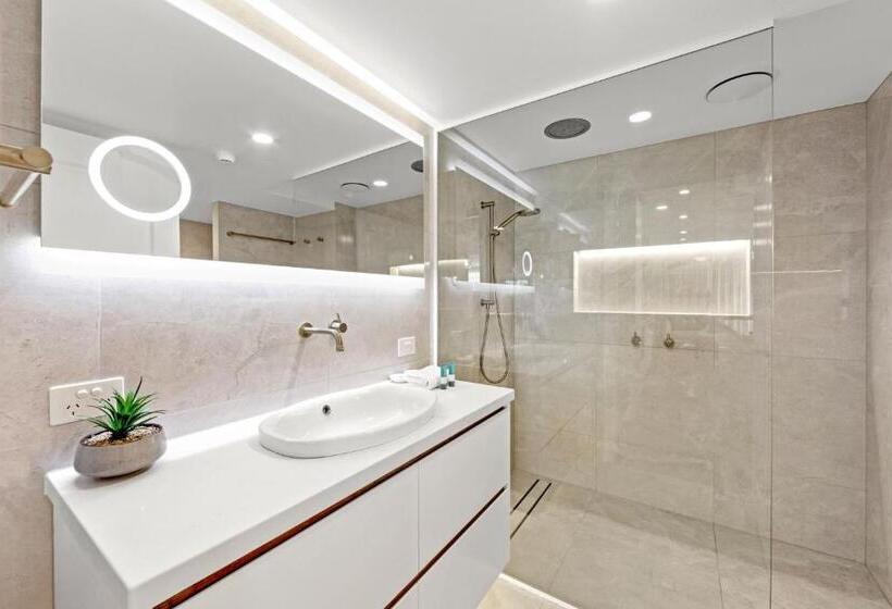 Апартаменты Superior 2 Спальни, Burleigh Beach Tower