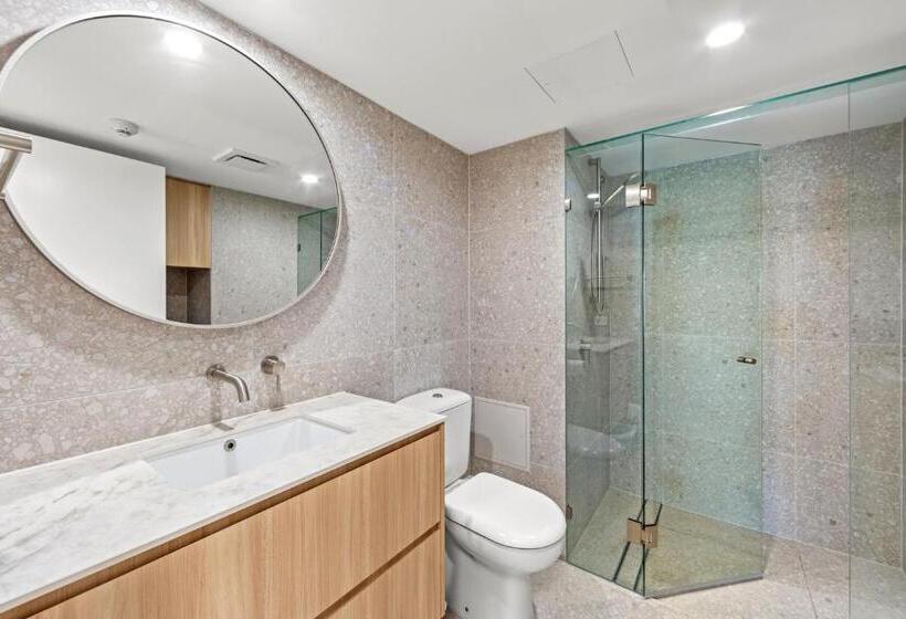 Апартаменты Deluxe 2 Спальни Вид на Море, Burleigh Beach Tower