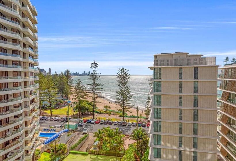 Апартаменты 2 Спальни Вид на Море, Burleigh Beach Tower