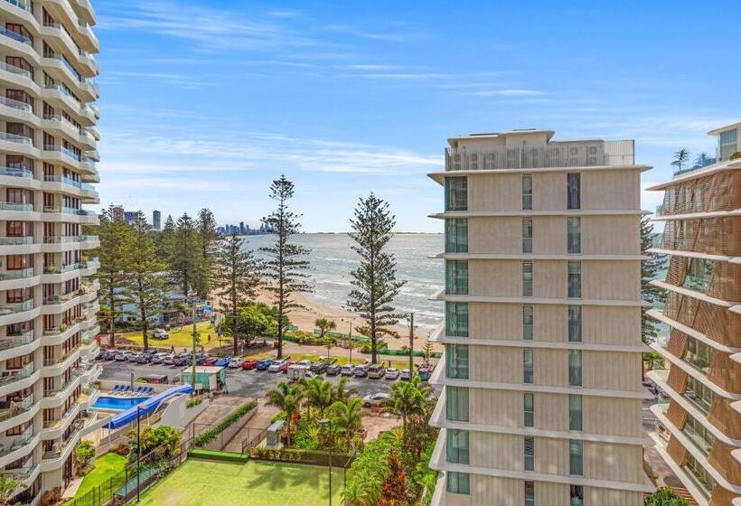 Апартаменты Superior 1 Спальня Вид на Море, Burleigh Beach Tower