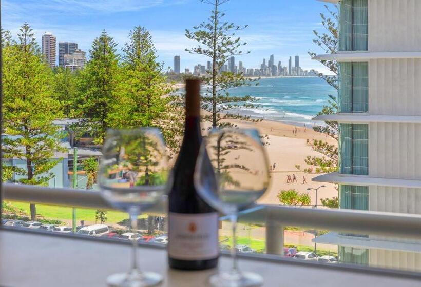 Апартаменты Deluxe 2 Спальни Вид на Море, Burleigh Beach Tower