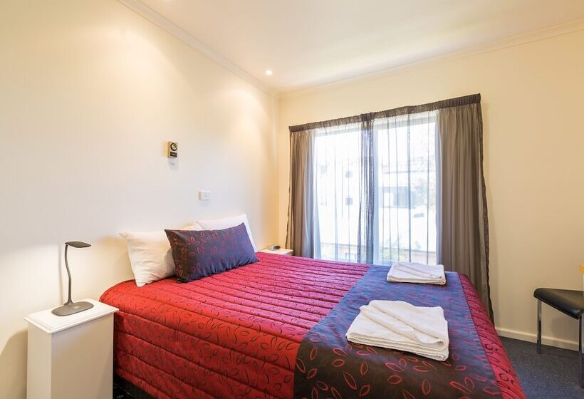 Апартаменты 3 Спальни, Graham Apartments