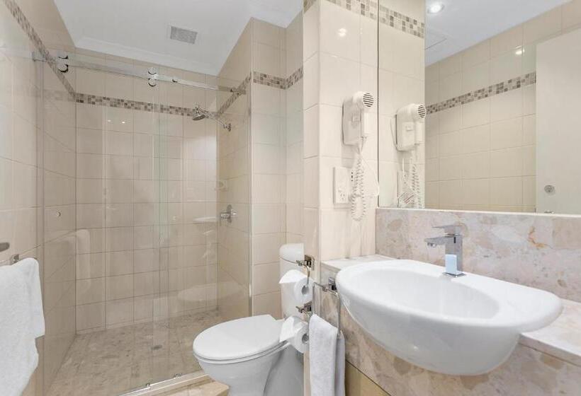 Люкс, Clarion Suites Gateway