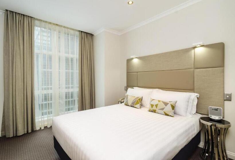 Люкс, Clarion Suites Gateway