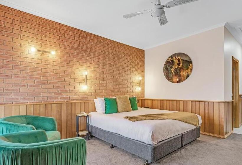 Люкс Повышенной Комфортности, Golden River Motor Inn