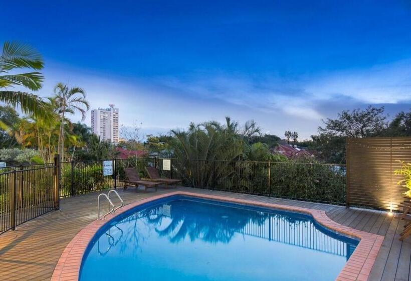 Номер Стандарт с Балконом, The Wellington Apartment