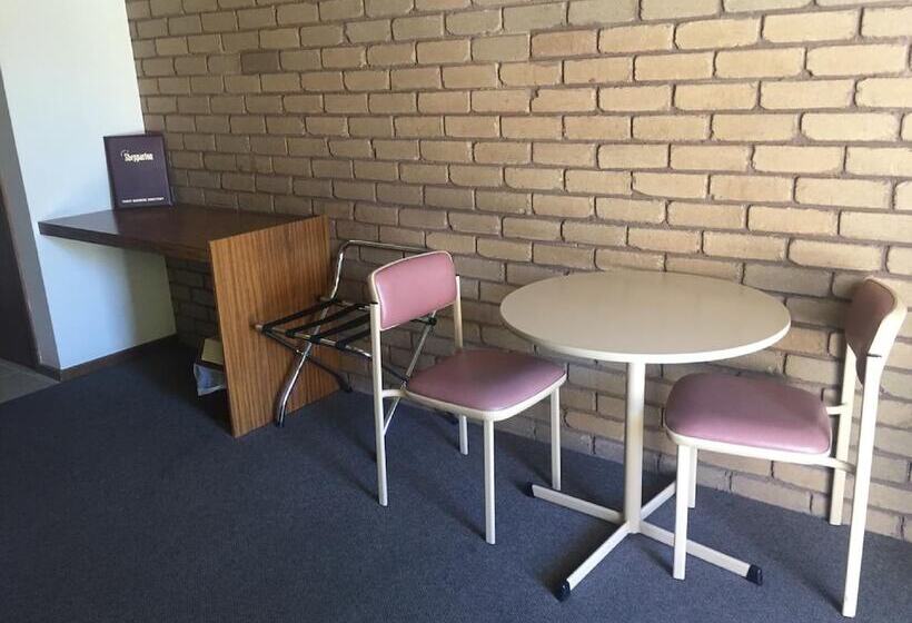스탠다드 룸, Shepparton Motor Inn Tudor House Motel
