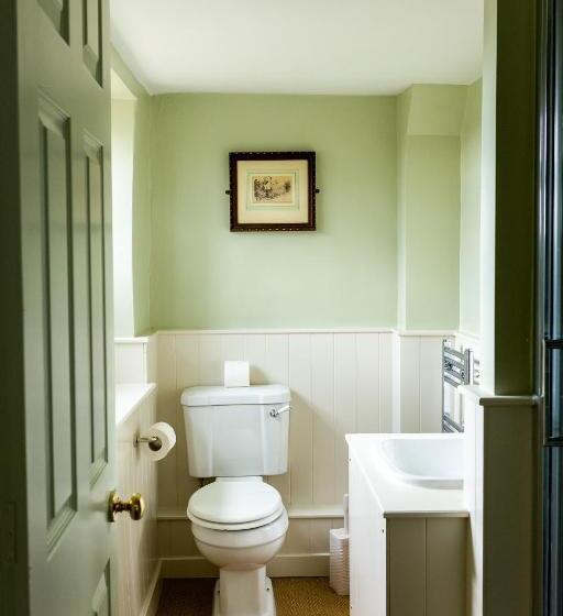 Номер Стандарт, The Barnsdale, Rutland