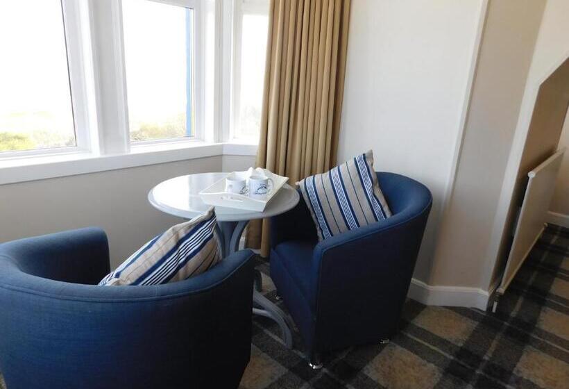Номер Superior, Cullen Bay Hotel
