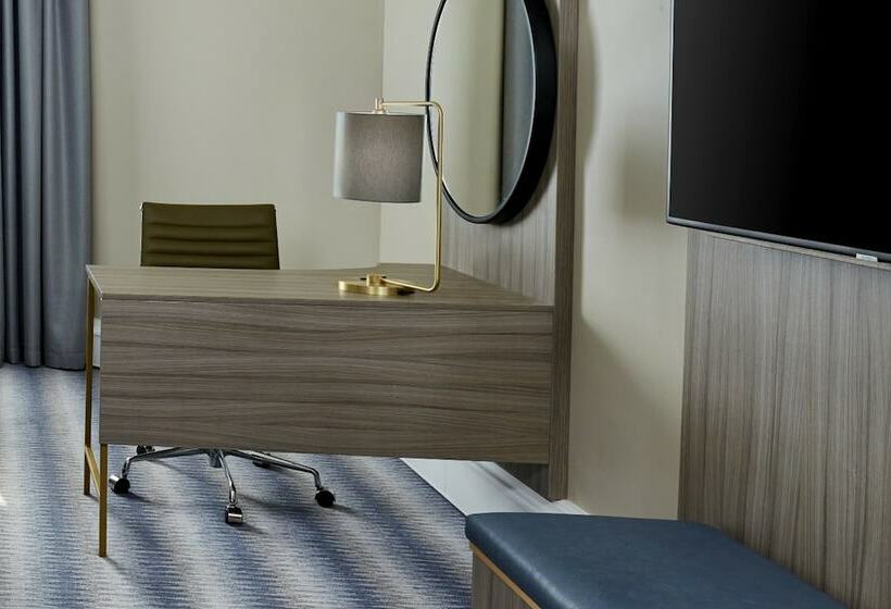 Номер Стандарт, Leonardo Royal Southampton Grand Harbour