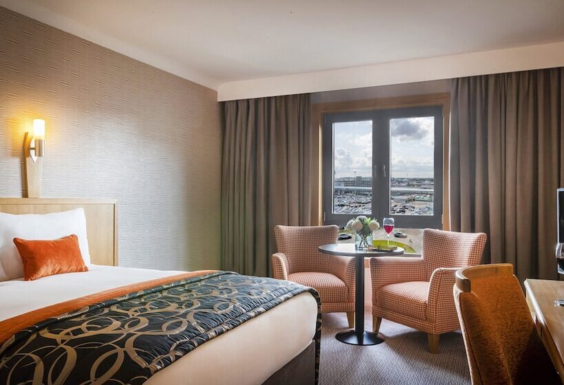 Номер Стандарт, Clayton Hotel, Manchester Airport
