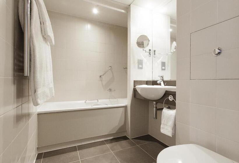 Номер Executive, Crowne Plaza Reading