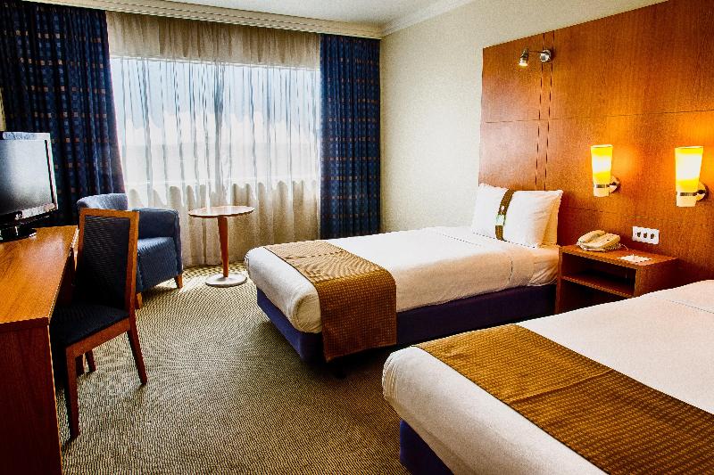 Номер Стандарт, Holiday Inn London  Heathrow M4jct.4