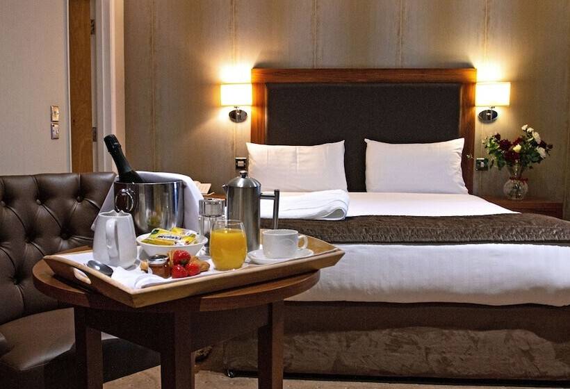 Номер Executive, Milford Hall Hotel   Newly Refurbished