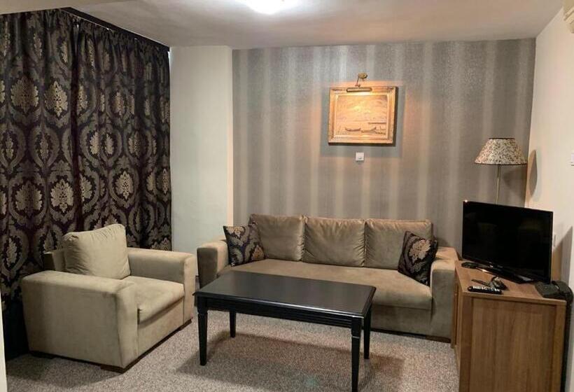 سوییت جونیور, Bononia