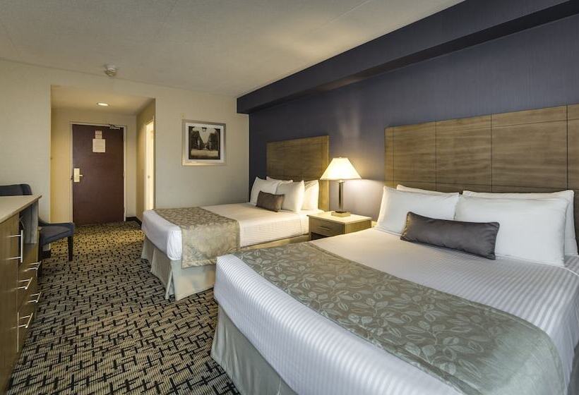 Quarto Estandar, Monte Carlo Inn Oakville Suites