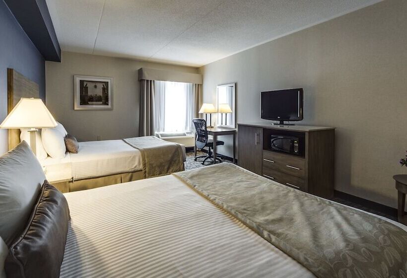 Номер Стандарт, Monte Carlo Inn Oakville Suites