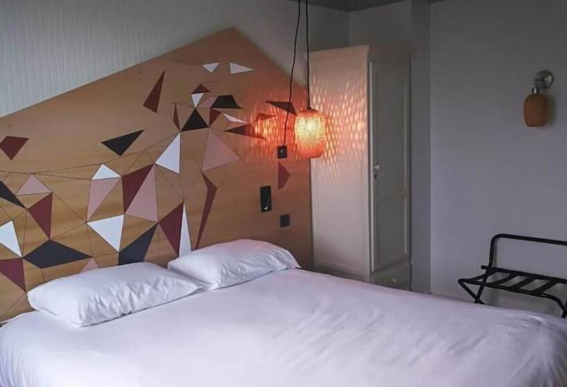 Номер Стандарт, Grand Hôtel Niort Centre