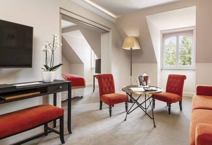 Классический Номер, Chateau Saintjean, Relais & Chateaux
