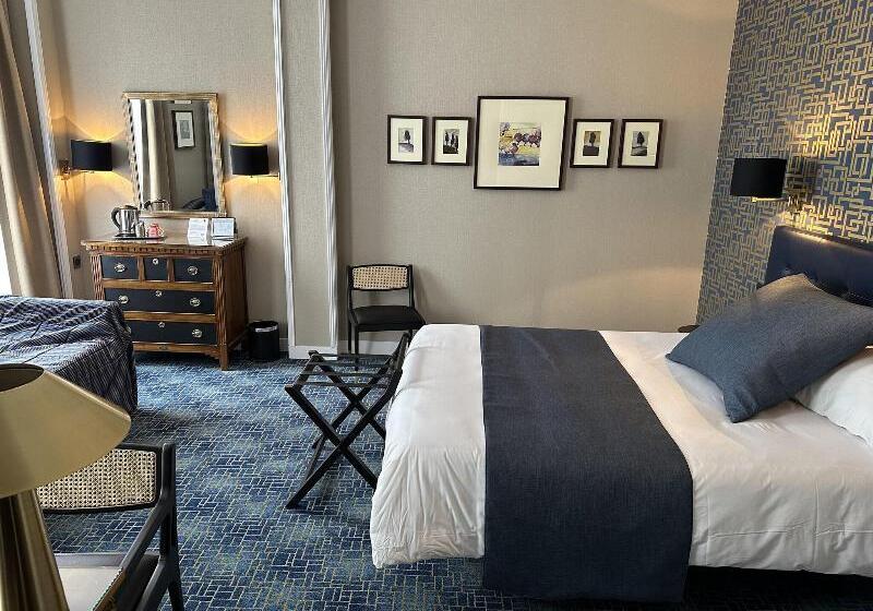Номер Deluxe, Churchill Hotel Bayeux Centre