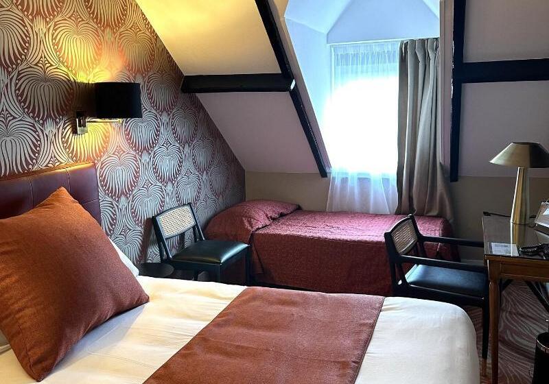 Четырехместный Номер Стандарт, Churchill Hotel Bayeux Centre