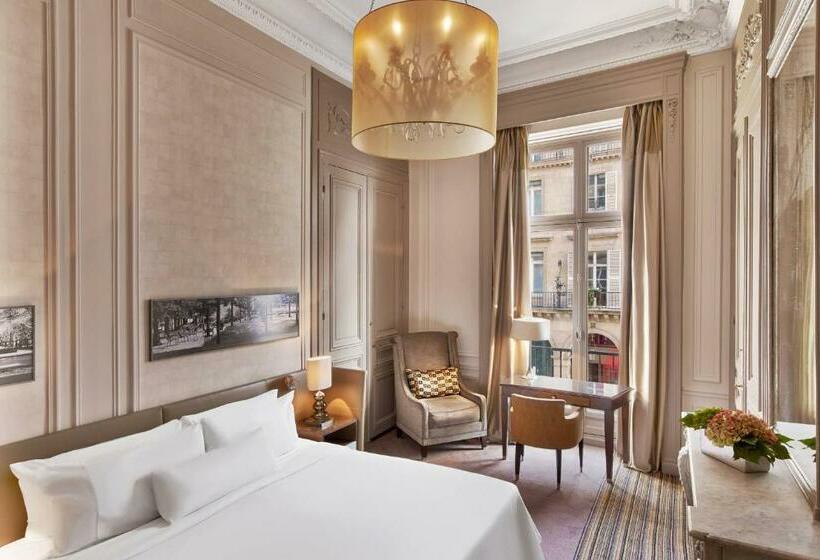 اتاق سوپریور با تخت بزرگ, The Westin Parisvendome