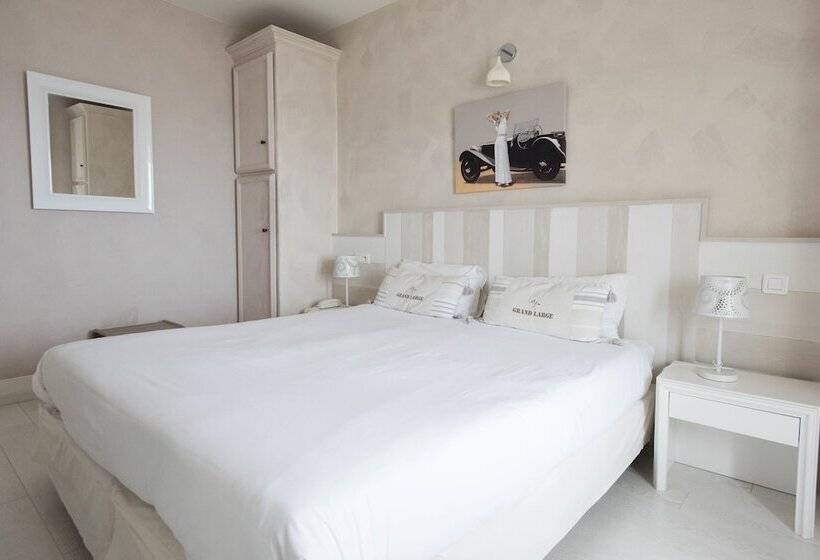 Номер Superior Вид на Море, Hôtel The Originals Miramar, Royan Pontaillac