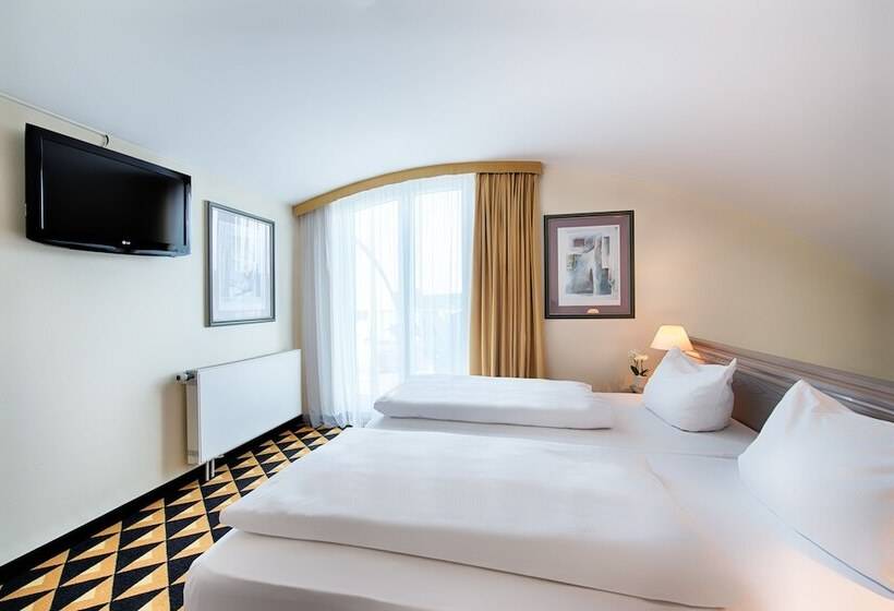 Полулюкс Одноместный с Террасой, Welcome Hotel Bad Arolsen