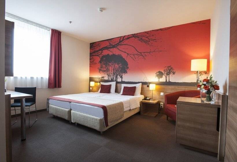 Номер Стандарт, Expo Tower By Mellow Mood Hotels