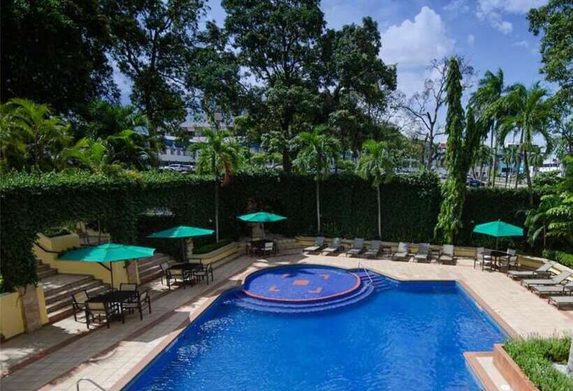 ２ダブルベッドのスタンダードルーム, Hilton Princess San Pedro Sula