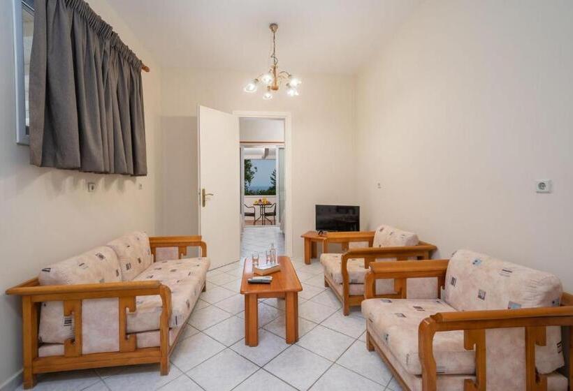 Апартаменты 1 Спальня, Karavados Beach