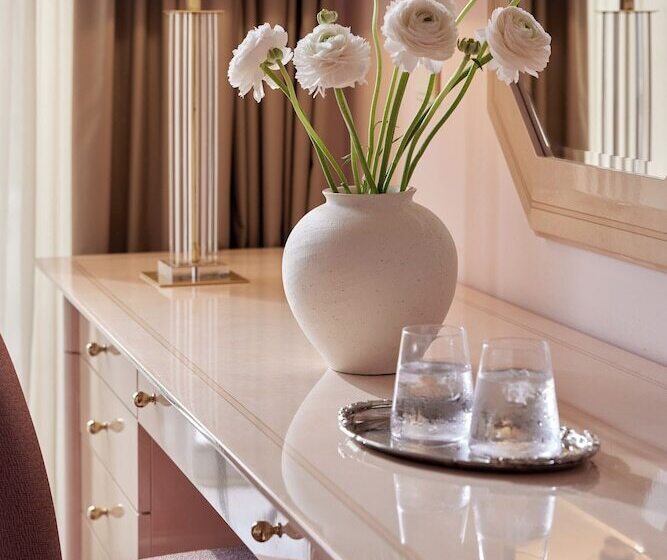 Family Suite, Panorama
