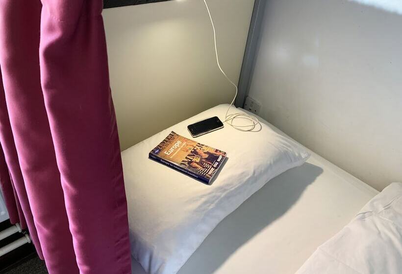 공동 객실, Kinlay Hostel Eyre Square