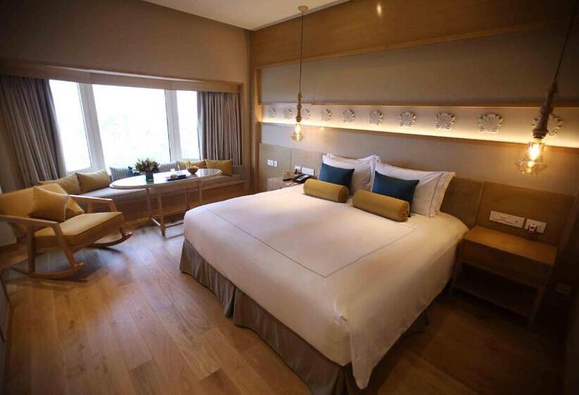 اتاق سوپریور با تخت بزرگ, Taj Fisherman’s Cove Resort & Spa, Chennai