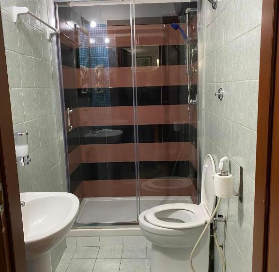 Chambre Quadruple Standard, Aquarium Termini