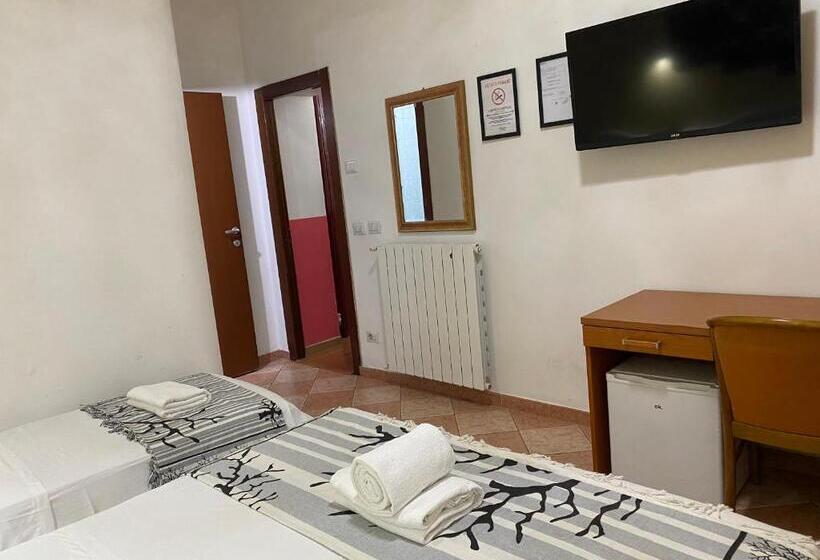Chambre Quadruple Standard, Aquarium Termini