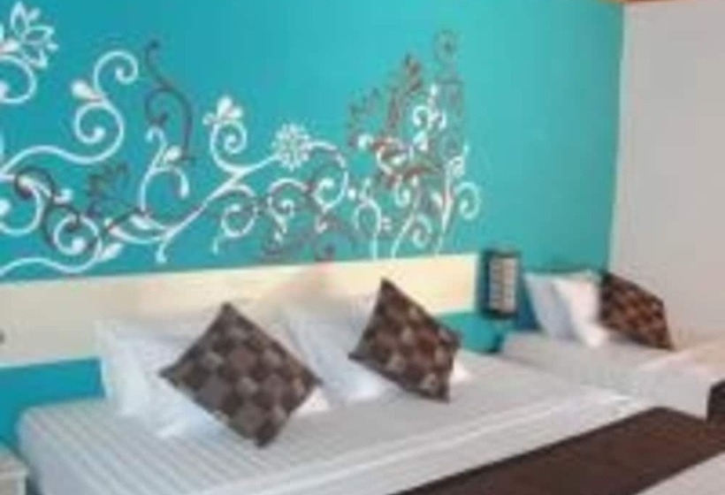 اتاق سه نفره دلوکس با چشم‌انداز باغ, Stingray Beach Inn