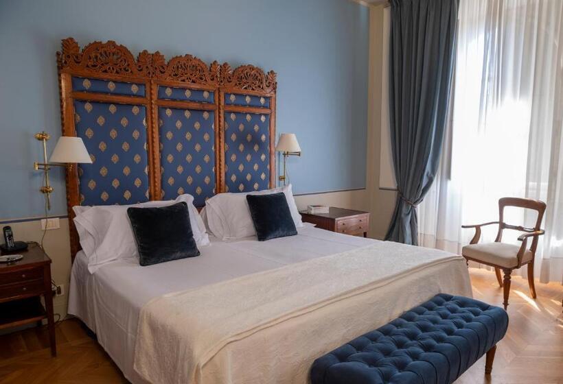 小型套房, Albergo Pietrasanta