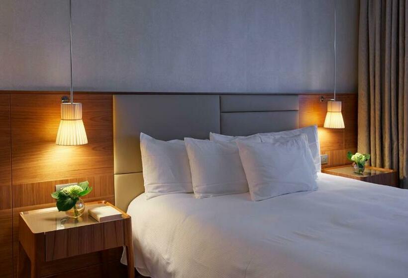 Executive Room, Hilton Milan