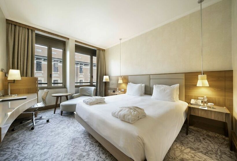 Executive Room, Hilton Milan