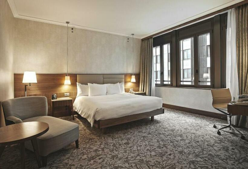 Standard Room King Size Bed, Hilton Milan
