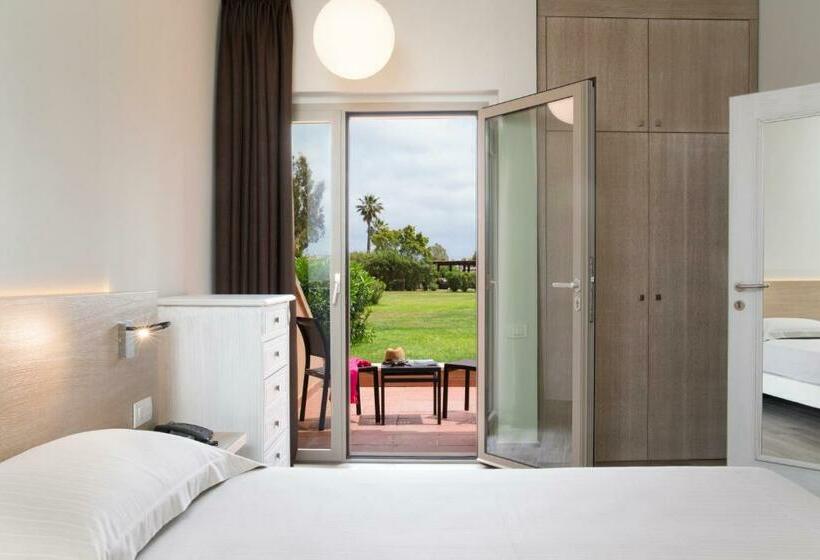 Классический Номер, Is Molas Resort