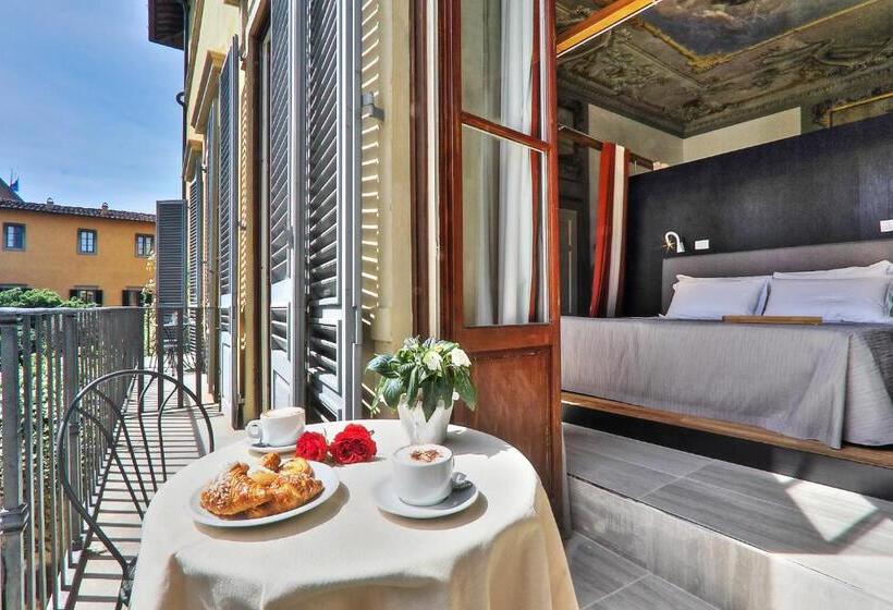 سوییت, La Scaletta Al Ponte Vecchio