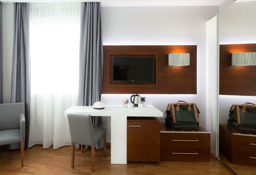 Классический Номер, Raffaello Hotel & Mooka Restaurant