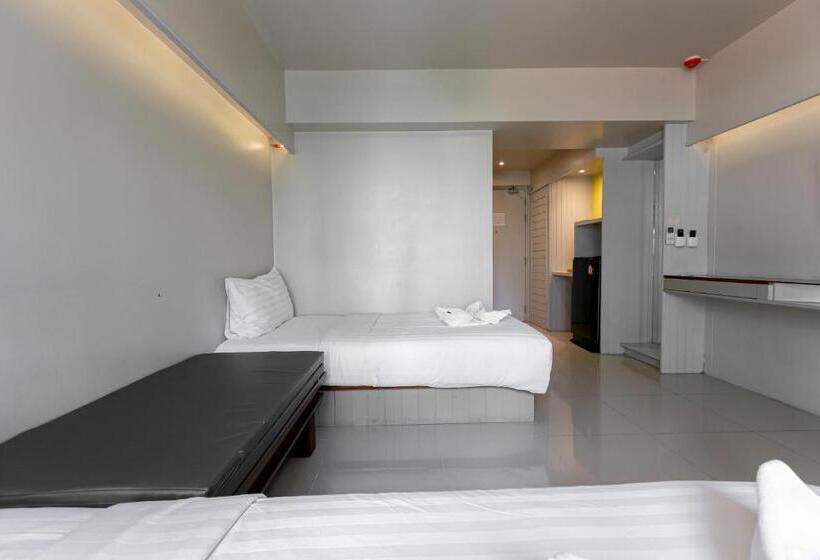 Quarto Superior, A Room Bangkok Sathorn