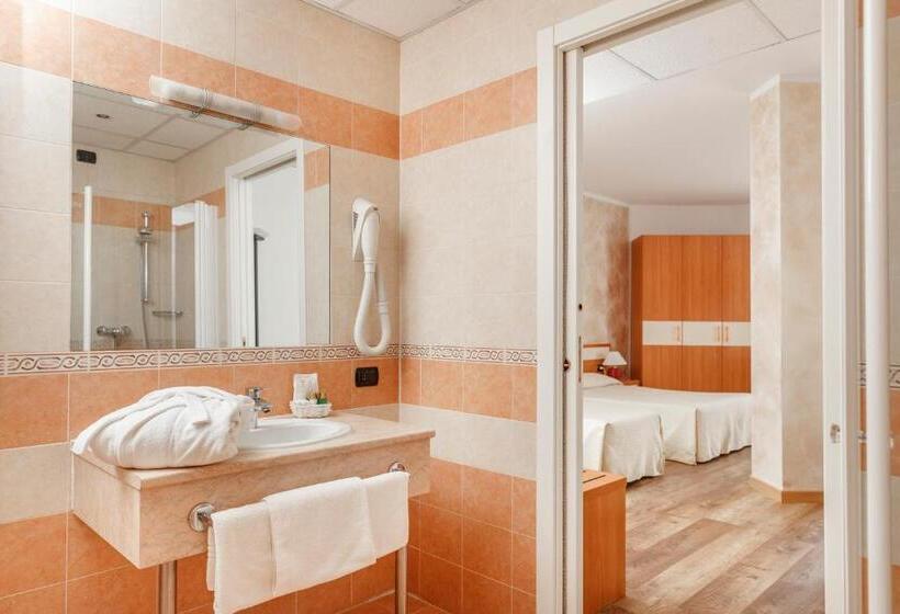 اتاق استاندارد با بالکن, Palace Hotel Città