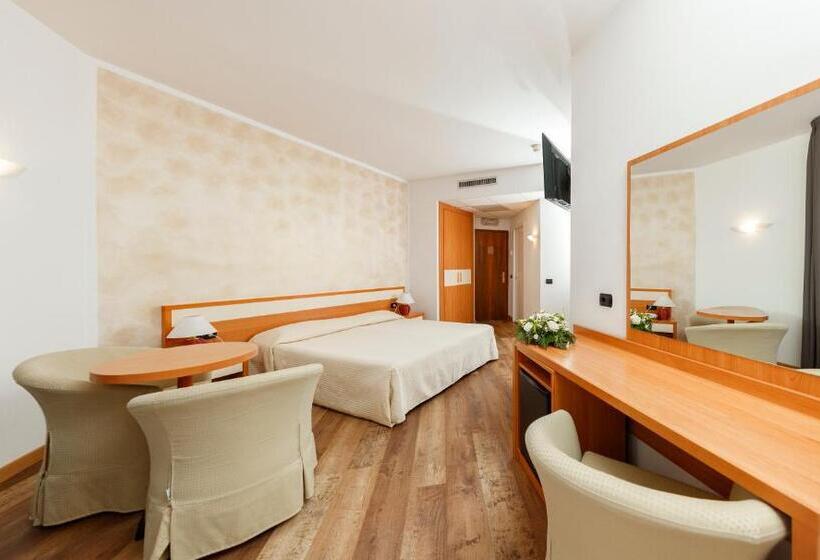 اتاق استاندارد با بالکن, Palace Hotel Città