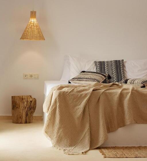 Люкс Вид на Бассейн, Olive Grove Suites Boutique
